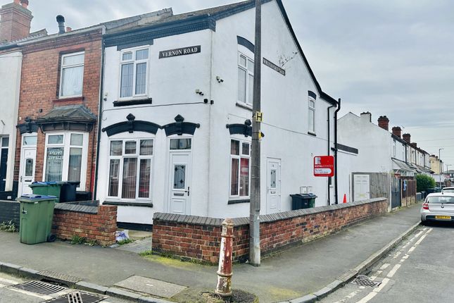 Thumbnail Maisonette to rent in Vernon Road, Oldbury, West Midlands