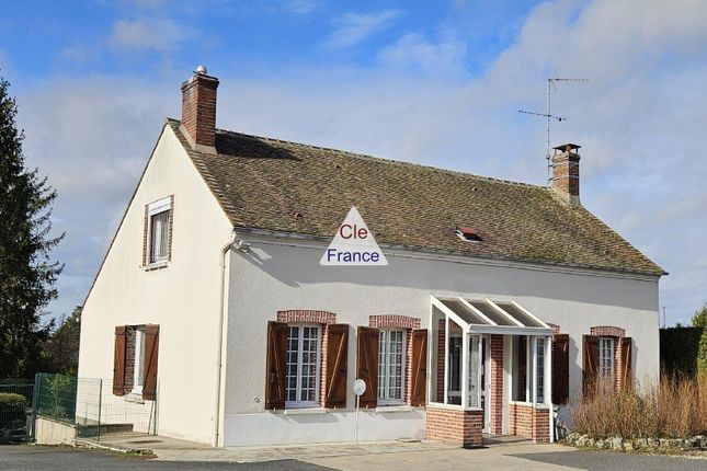 Thumbnail Detached house for sale in Chalette-Sur-Loing, Centre, 45120, France