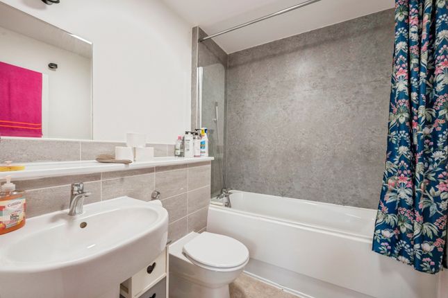104, College Road, South Yorkshire photo 4