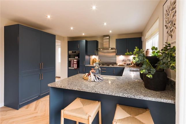 16, Thorley Lane, Hale photo 4