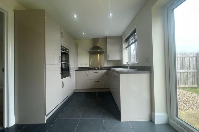 11, Aspen Way, Beverley photo 5