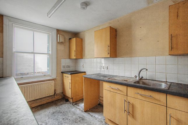 49 Flat A, Poets Road, London photo 4