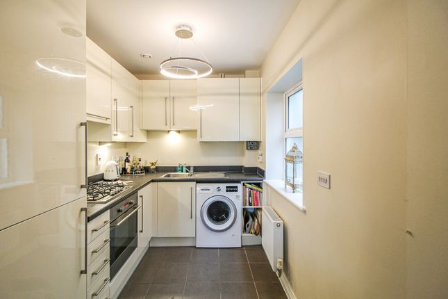 1, Bedford Court, Farnborough photo 3