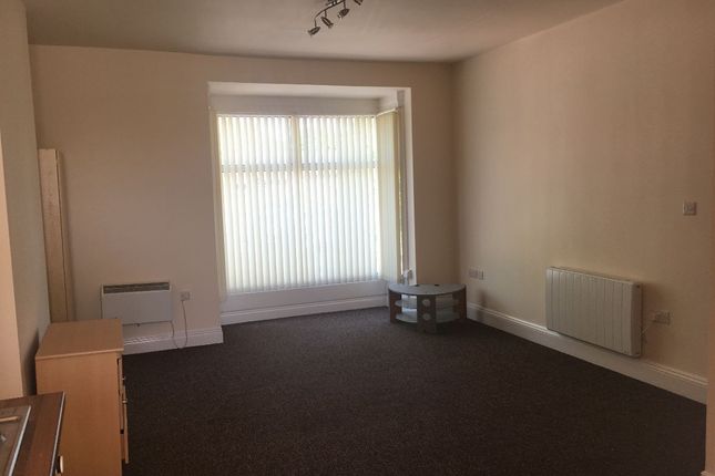 Flat 2, 2-4 Southcoates Lane, Hull photo 3