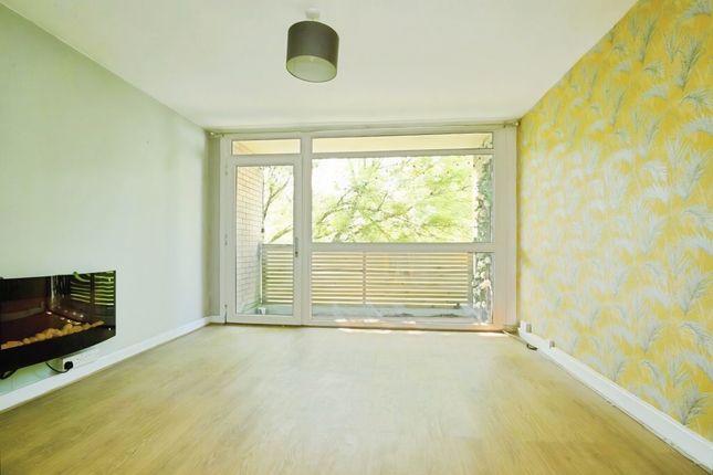 73, Awel Mor, Cardiff photo 4