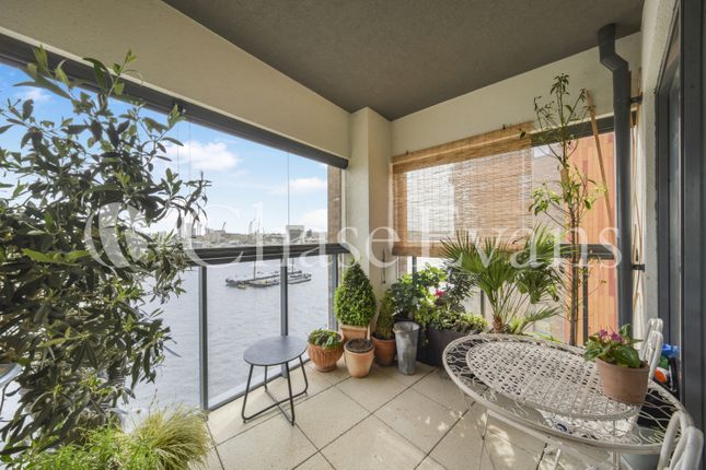 Flat for sale in Lotus House, New Union Wharf, Isle Of Dogs