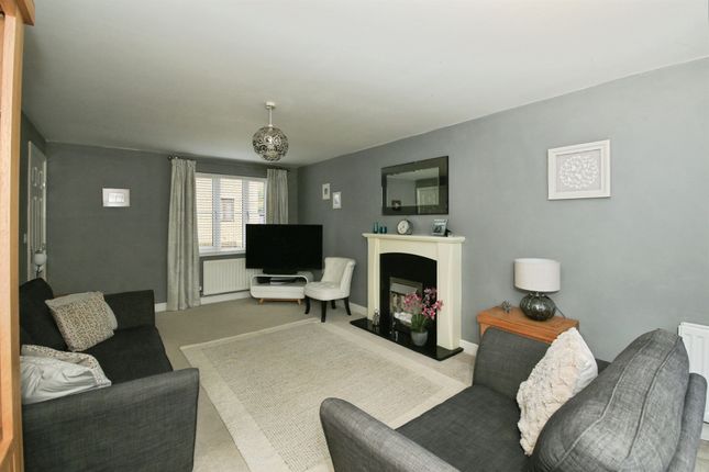 36, Normangate, Peterborough photo 4