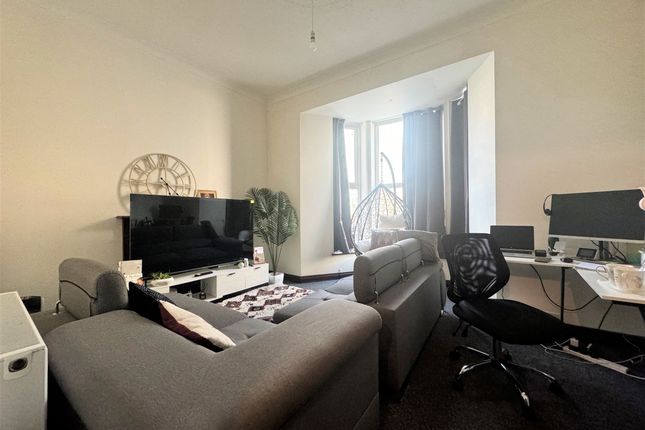 Flat to rent in Athelstan Road, Margate