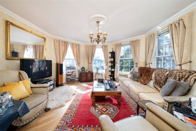 25, Southlands Drive, London photo 2