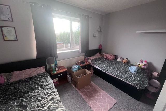 29 Ironbridge Drive, Newcastle-under-Lyme photo 5
