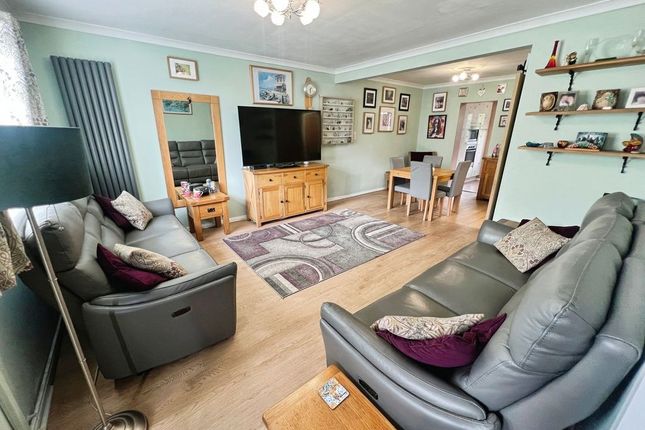 6, Rowsley Avenue, Bolton photo 2