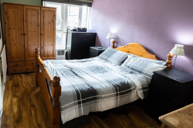 56, Hickin Close, London photo 2