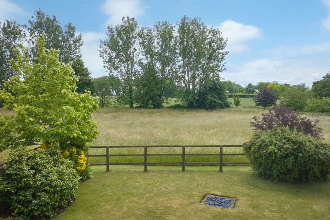 6 Mitchells Yard, Ely photo 2