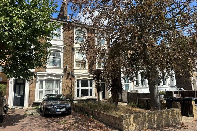 2-bed flat on 19A, Laurel Grove, London, £230,000