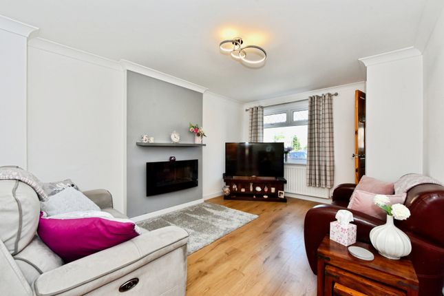 24, Gaunt Close, Rotherham photo 4