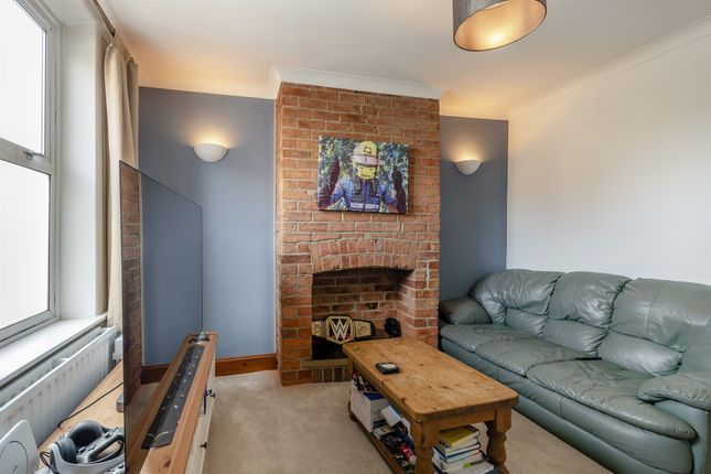 16, North Street East, Oakham photo 2