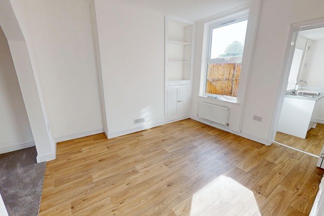 14, Stanley Road, Gloucester photo 3