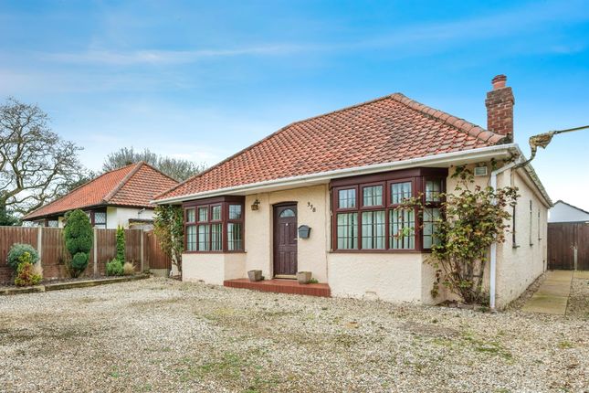 Thumbnail Detached bungalow for sale in Buxton Road, Spixworth, Norwich