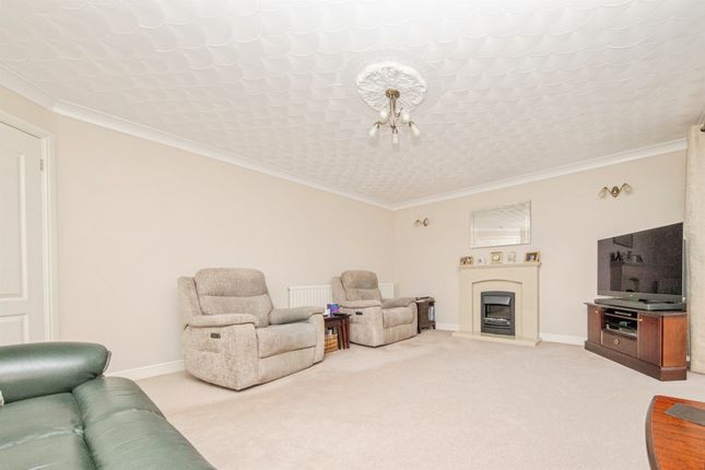 22, Wilding Road, Ipswich photo 3