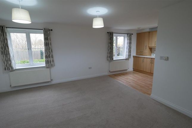 43, Leas Close, St ives photo 3