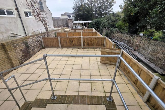 39 Grange Road, Ramsgate photo 5