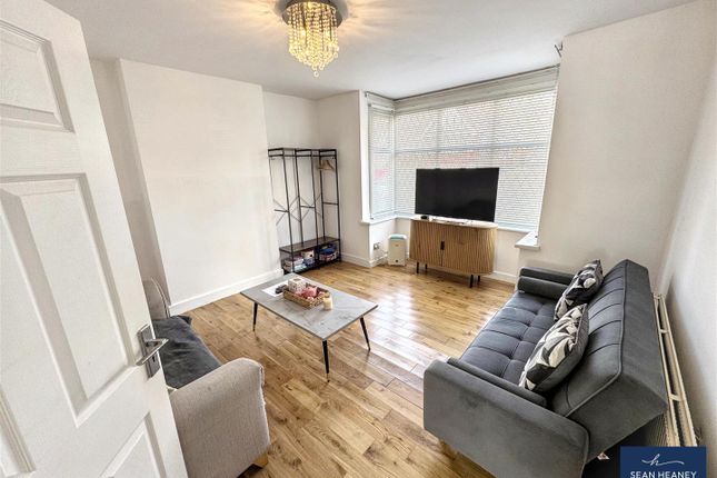 21, Milton Avenue, High Barnet photo 4