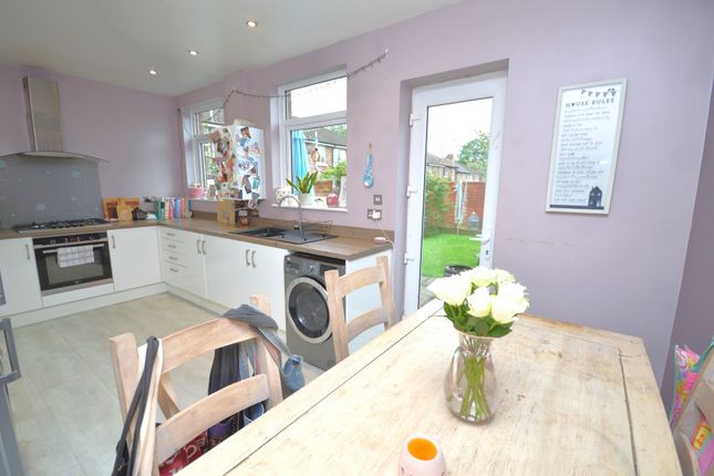 3 Furness Grove, Stockport photo 3