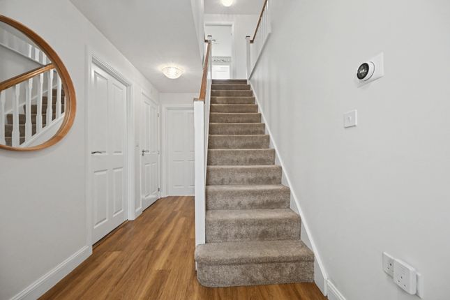 19, Spectrum Ave, Rugby photo 2