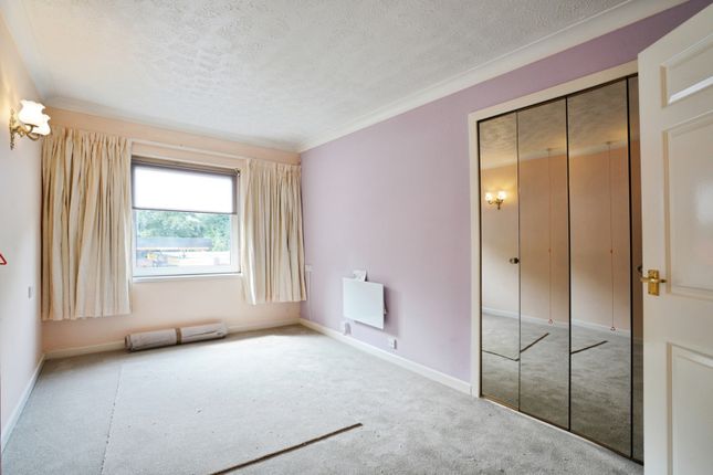 Flat 28, Burnards Court,, Berrycoombe Road, Cornwall photo 4