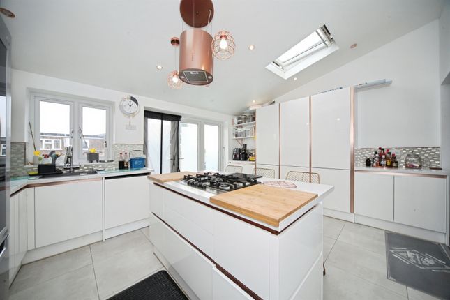 8, The Croft, Luton photo 5