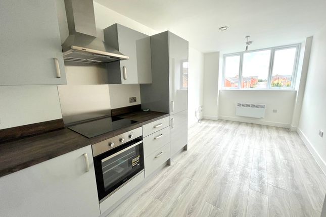 Apt 27, Coventry photo 3