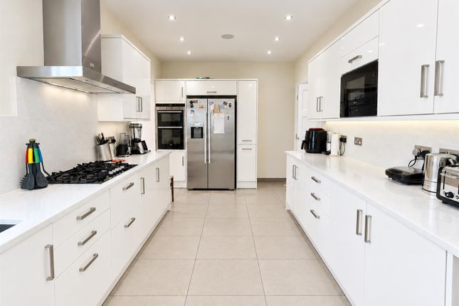 146, Uxbridge Road, Southall photo 4