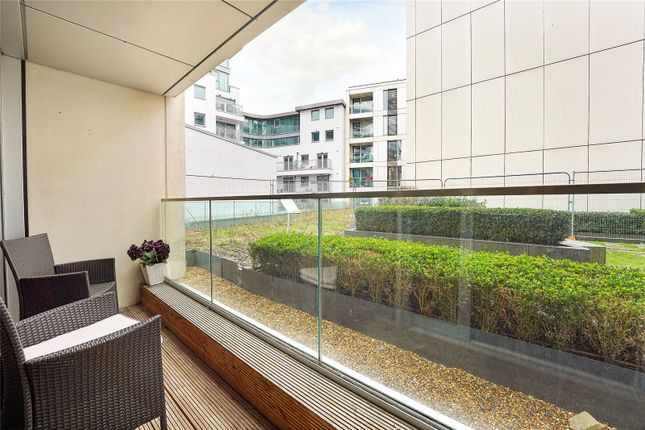 Flat for sale in Buckhold Road, Wandsworth Park
