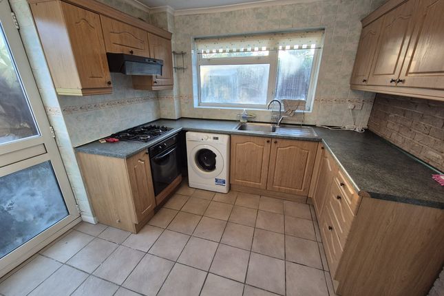 50, Farrier Lane, Beaumont Leys Leicester photo 4