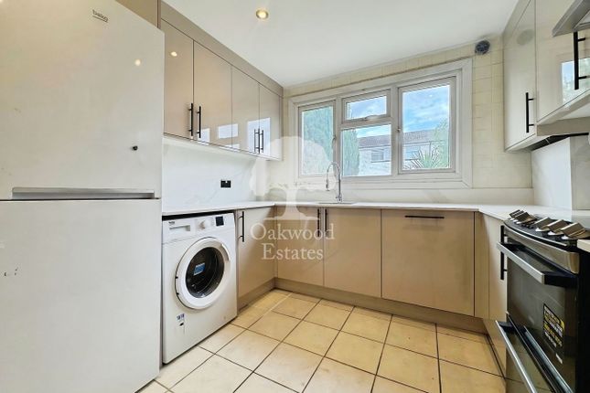 10, Goldsworthy Way, Slough photo 5