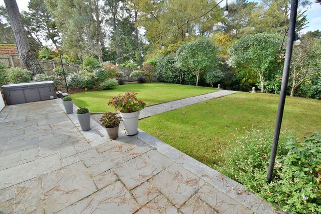 11, Aldridge Road, Ferndown photo 3