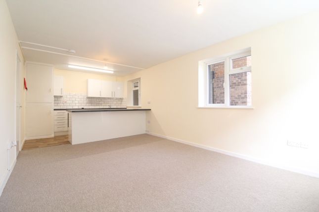 3, Brentnall Court, Beeston, Nottingham photo 4