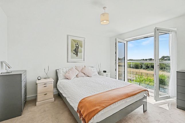 4, Trevonnen Close, Helston photo 2