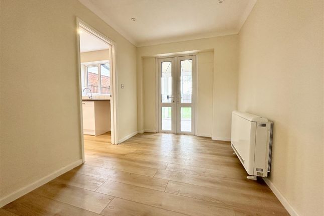 Terraced house to rent in Neville Road, Sutton, Norwich