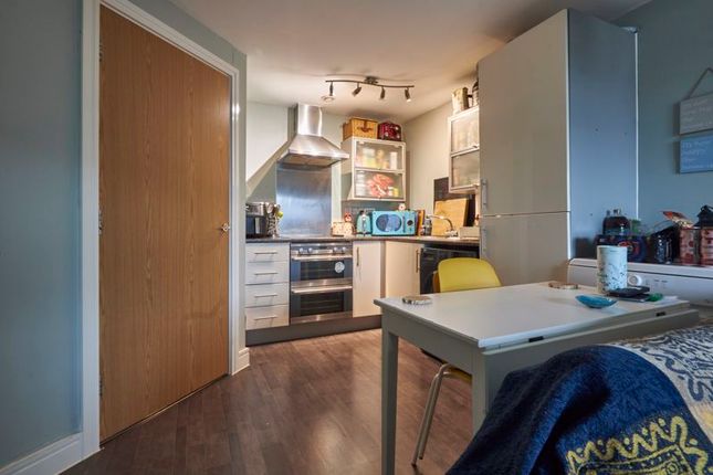 Flat 26 Wheaton House, Red Lion Lane, Exeter photo 3