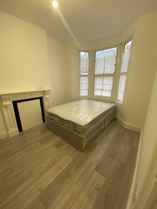 30 Edinburgh Road, Edinburgh Road, London photo 5