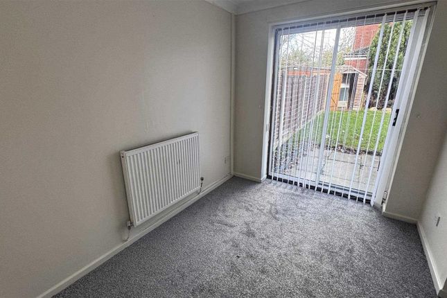 9, Badby Wood, Kirkby photo 3