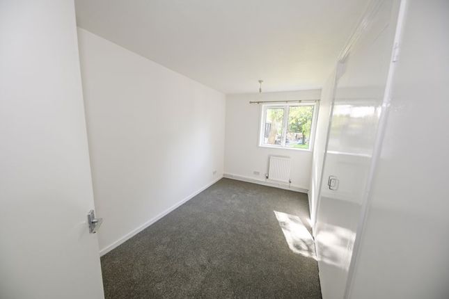 Merganser Close, Gosport photo 4