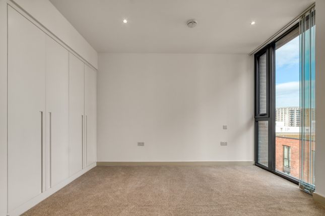 Flat for sale in Echo Court, 21 Admiralty Avenue, London