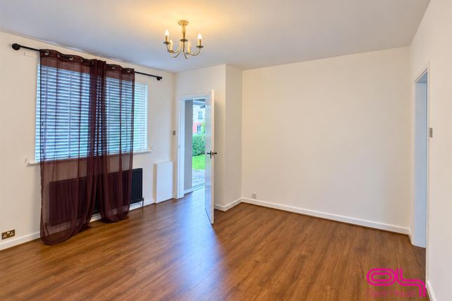 31, North Avenue, Bolton photo 3
