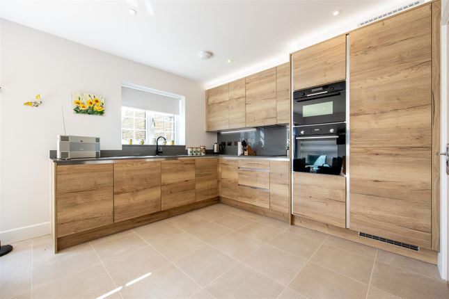 5, Fardon Way, Deddington photo 3