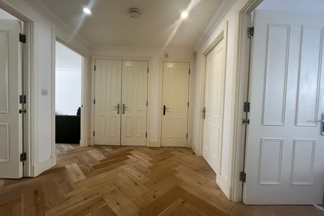 3, Compton Street, Eastbourne photo 3