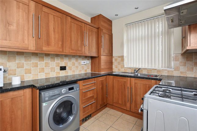 8, Gledhow Grange View, Leeds photo 4