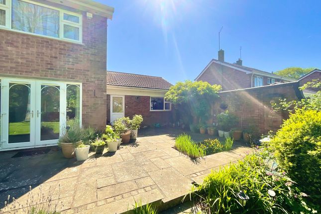 14 Ladygates, Crewe photo 3
