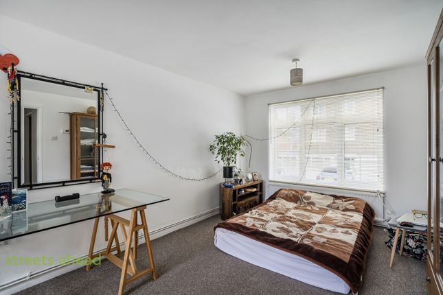 Flat 4, 13, Edith Court, Croydon photo 4